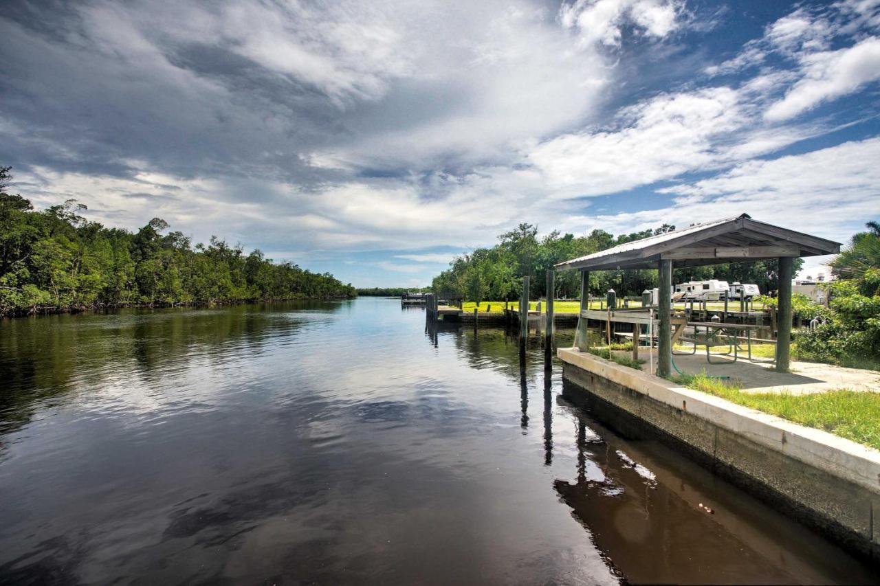 Everglades Rental Trailer Cabin With Boat Slip! 外观 照片